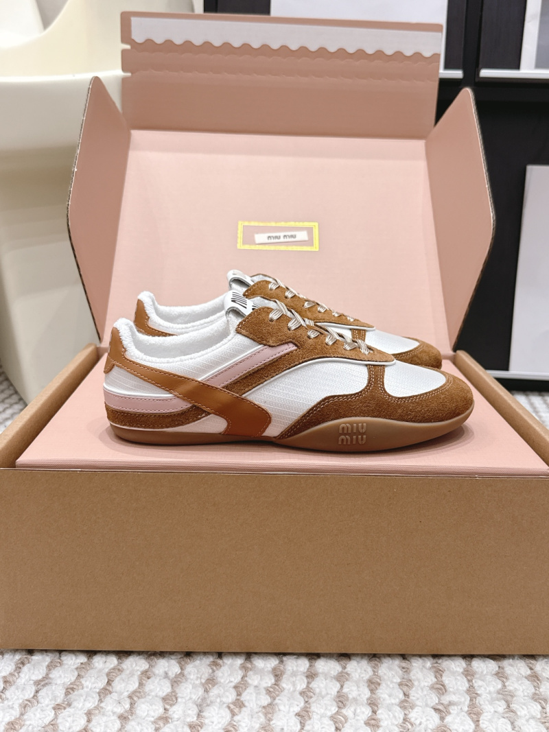 Женские кроссовки Miu Miu