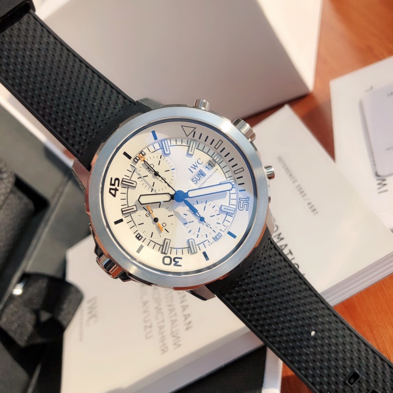 Часы IWC