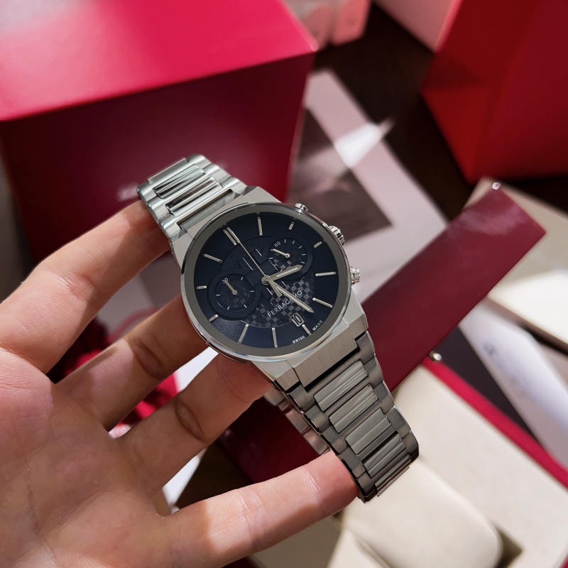 Часы Ferragamo
