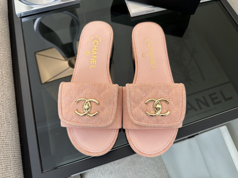 Сандалии Chanel розовые