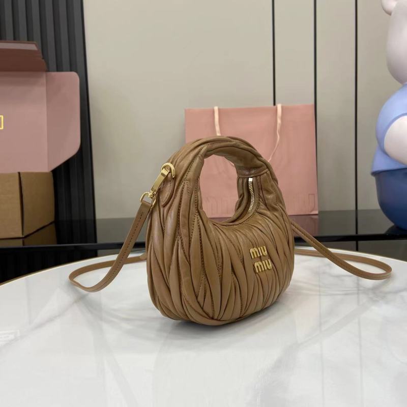 Сумка Miu Miu бежевый