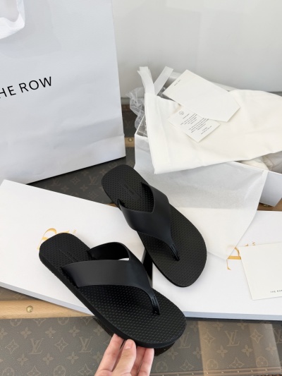Кожаные шлепанцы The Row чёрные