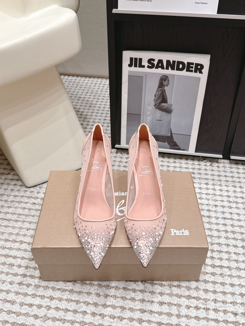 Женские туфли на низком каблуке Christian Louboutin