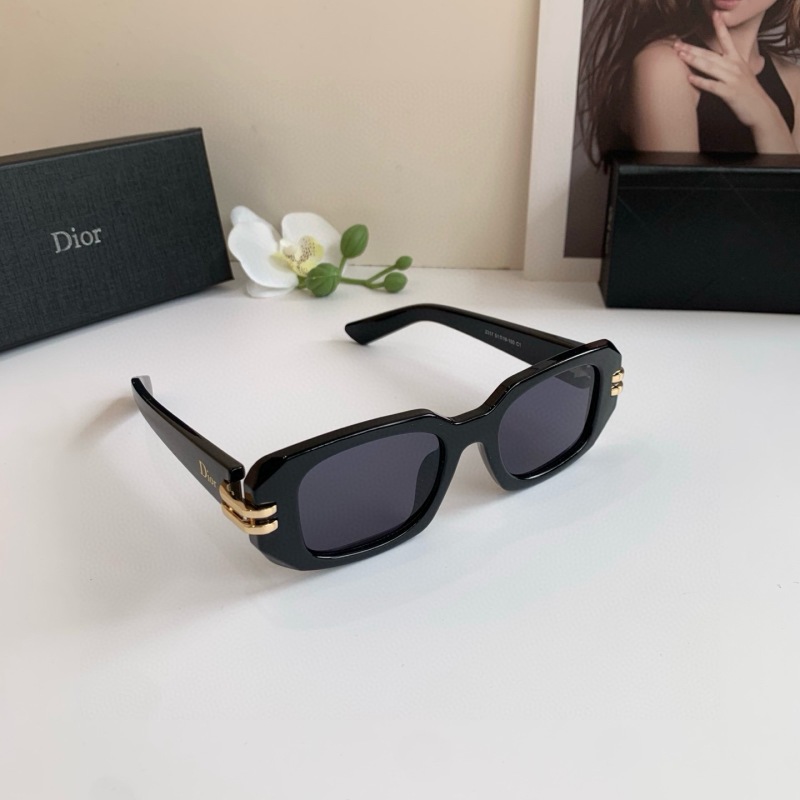 Солнцезащитные очки Dior