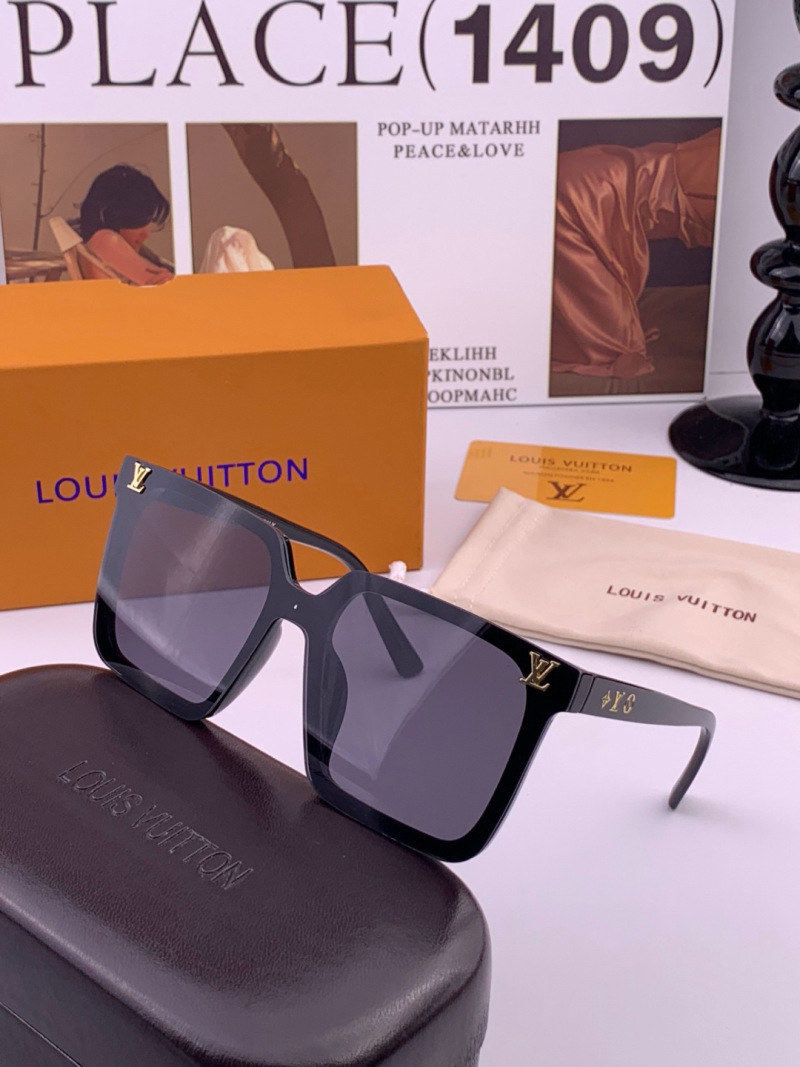 Солнцезащитные очки большого размера Louis Vuitton