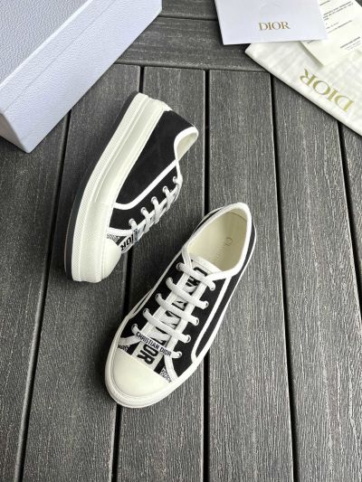 Кроссовки Dior