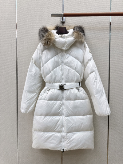 Пуховик Moncler