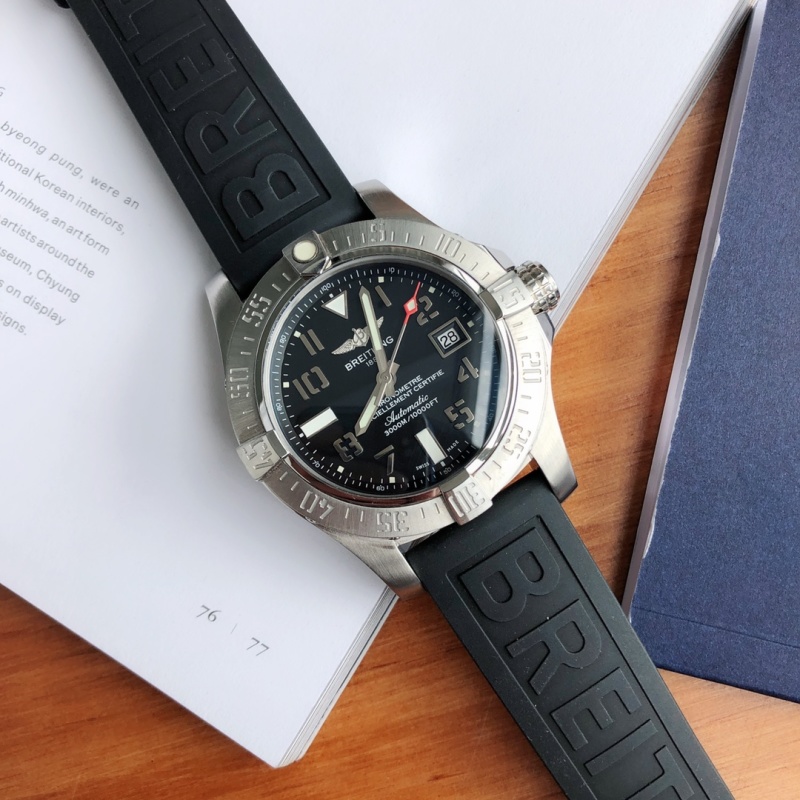 Часы Breitling