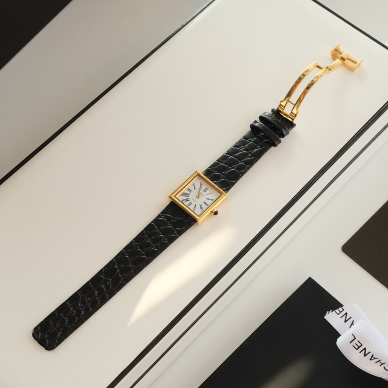 Часы Chanel