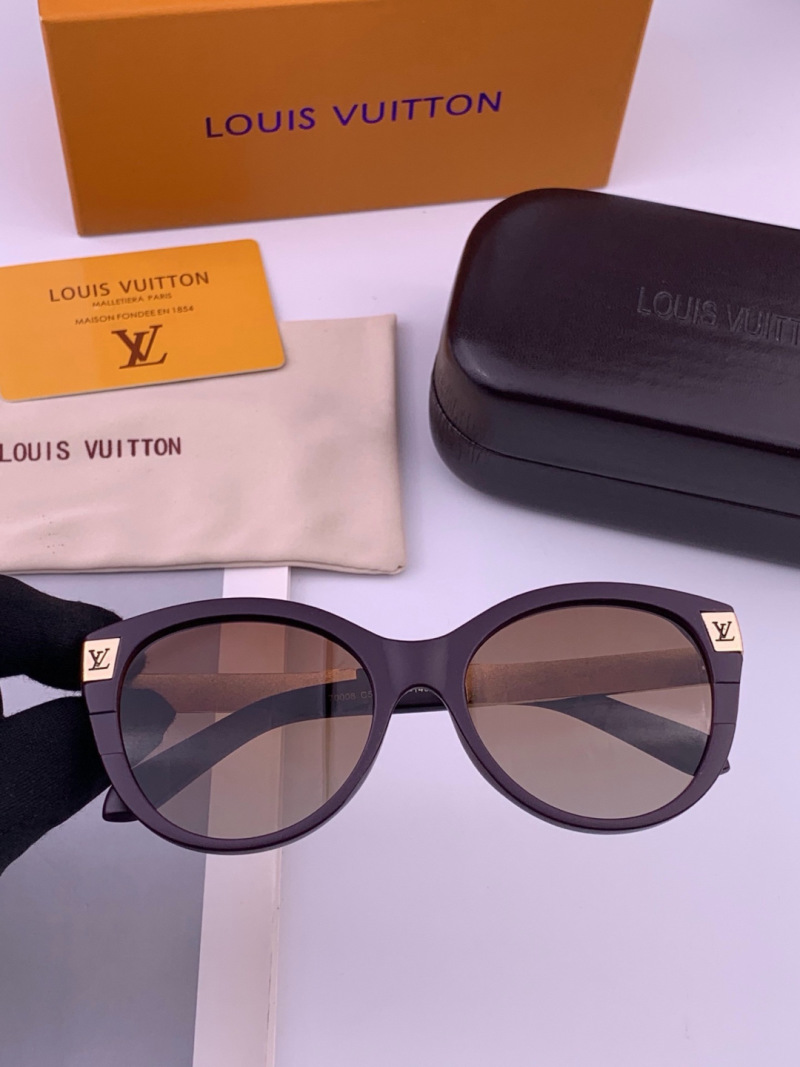 Очки солнцезащитные женские крупные темные Louis Vuitton