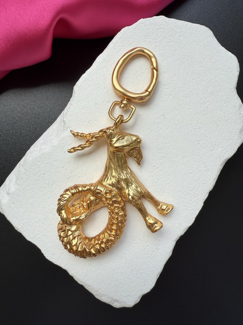 Комплект бижутерии с подвеской в виде козы Schiaparelli