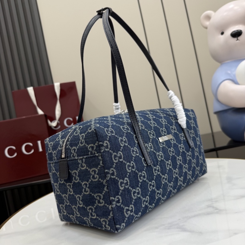 Сумка Gucci из денима с монограммой