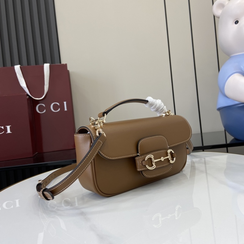 Сумка Gucci с металлической фурнитурой