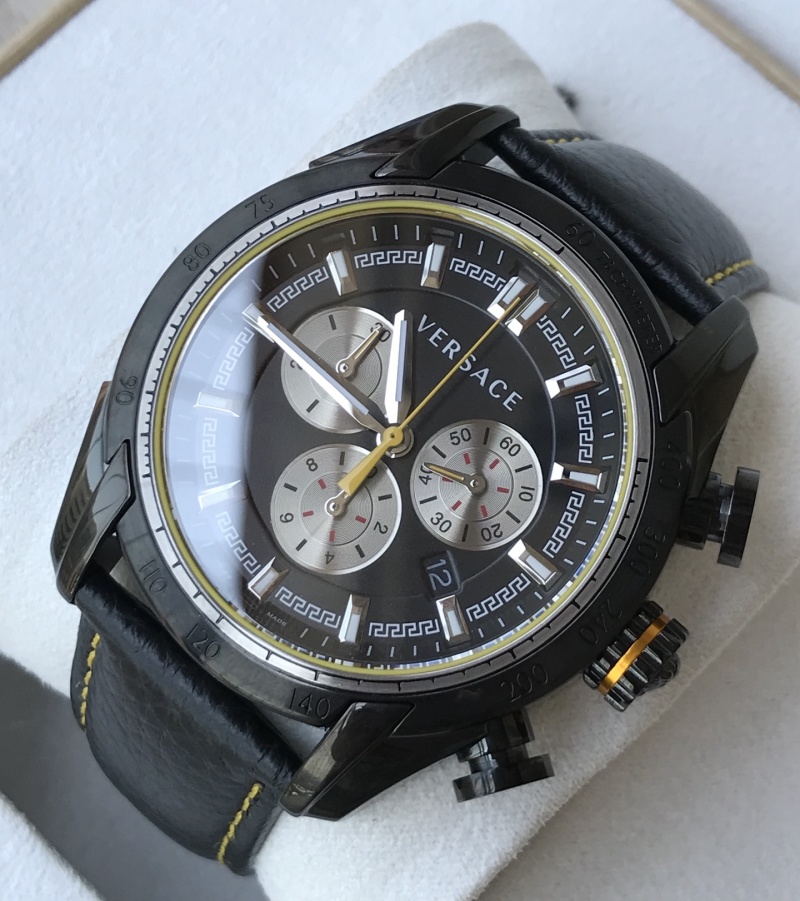 Часы Versace