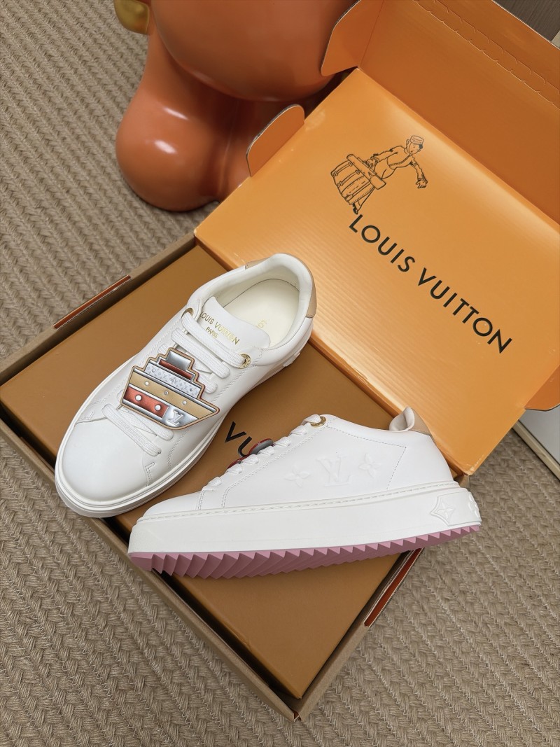 Женские кроссовки Louis Vuitton белые