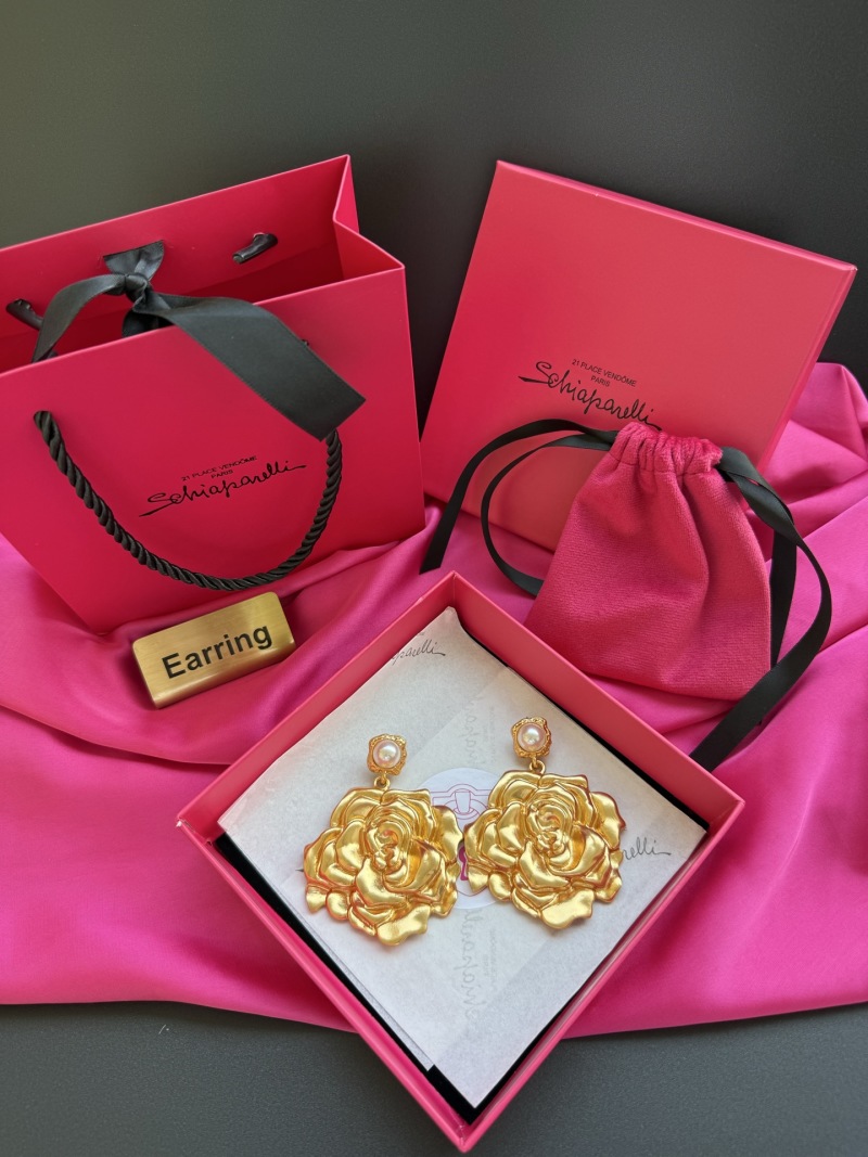 Золотистые серьги в виде розы с жемчугом Schiaparelli