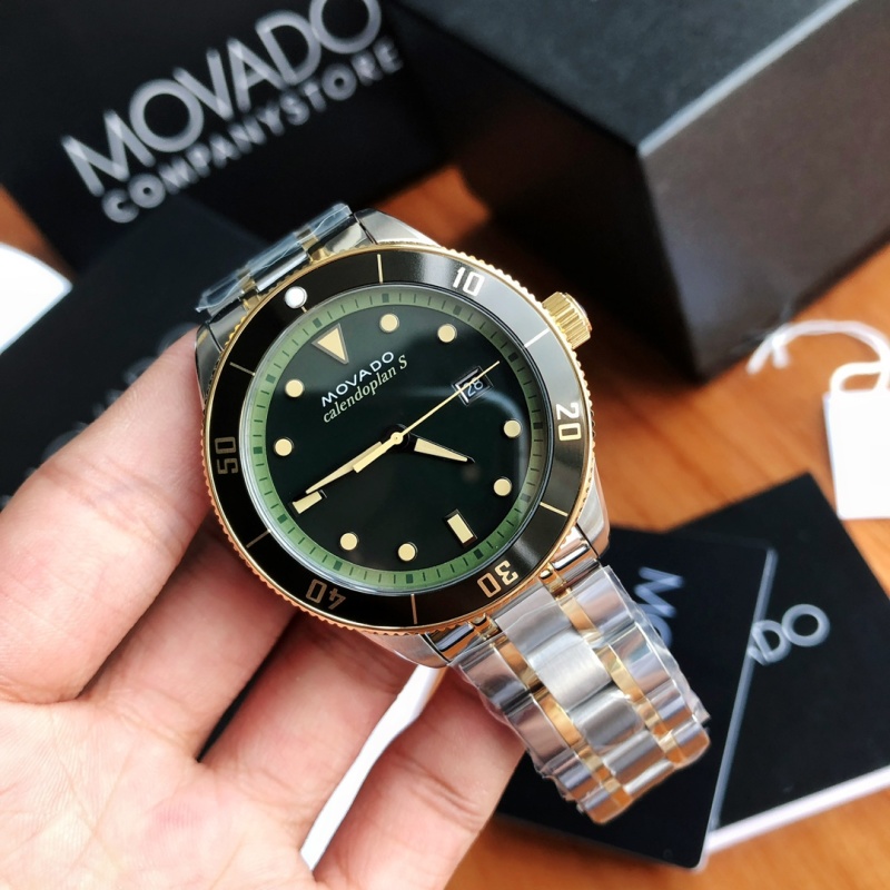 Часы Movado