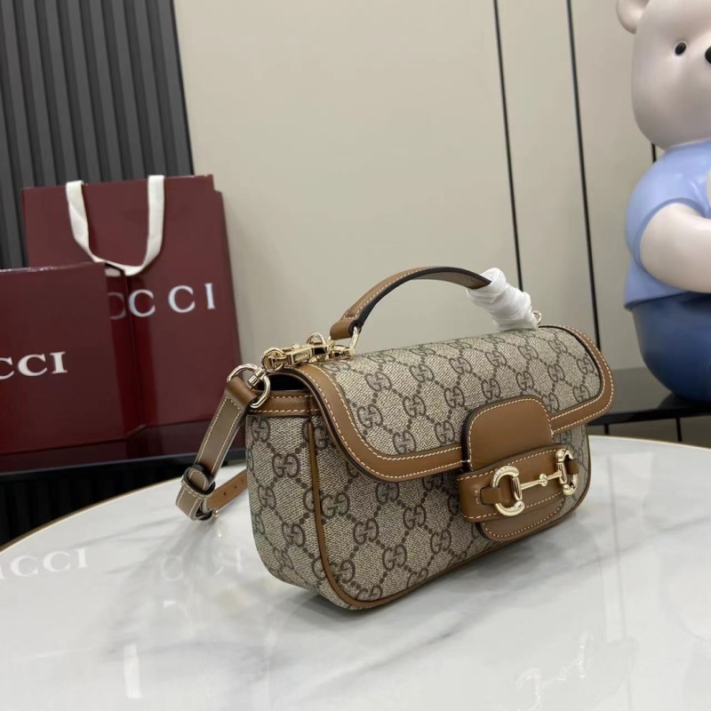 Сумка Gucci с монограммой и ремешком