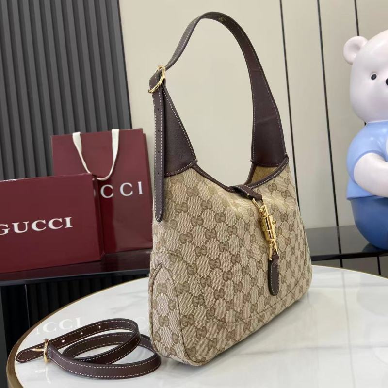 Сумка Gucci с монограммой