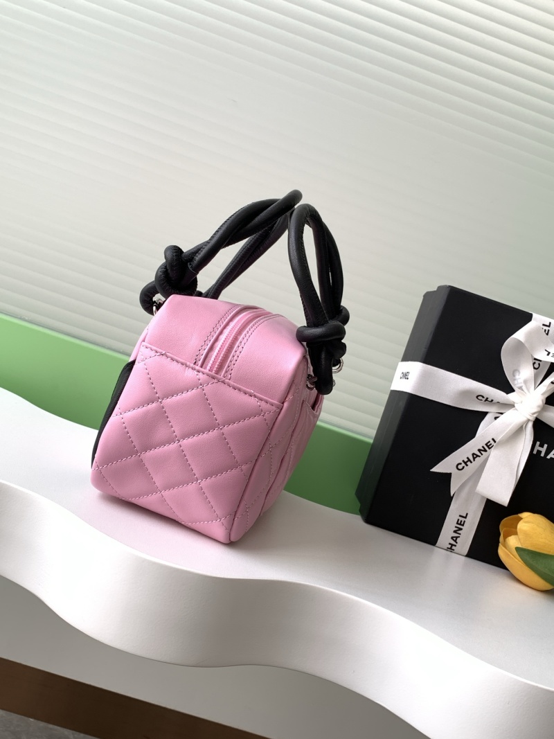 Женская розовая сумка Chanel