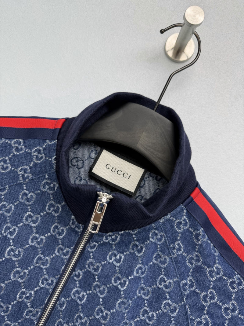 Спортивный костюм Gucci с монограммой