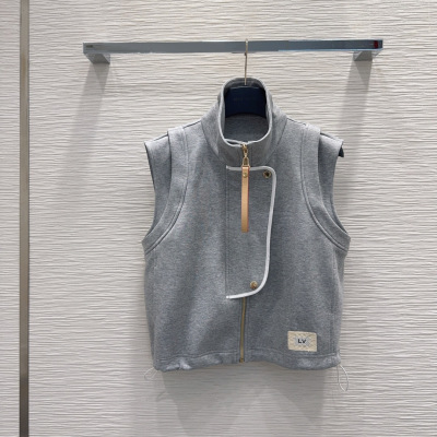 Жилеты Louis Vuitton