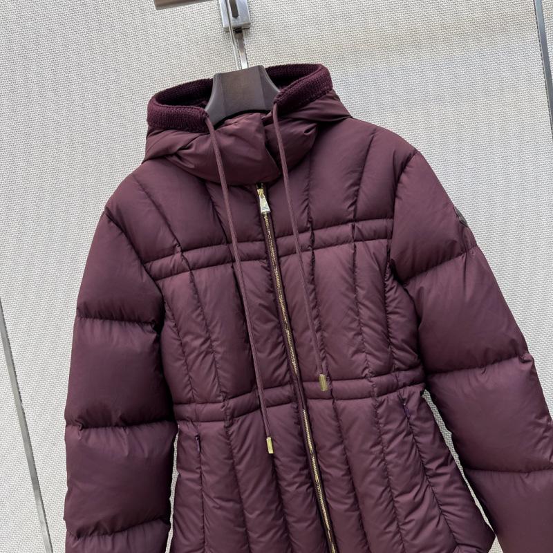 Пуховик Moncler