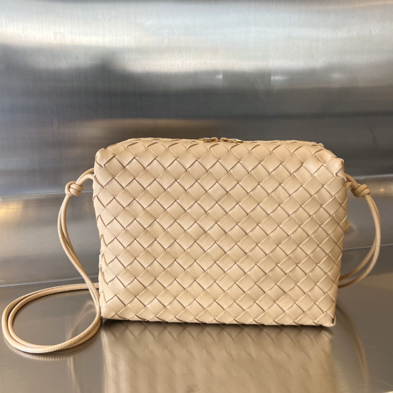 Плетеная сумка Bottega Veneta