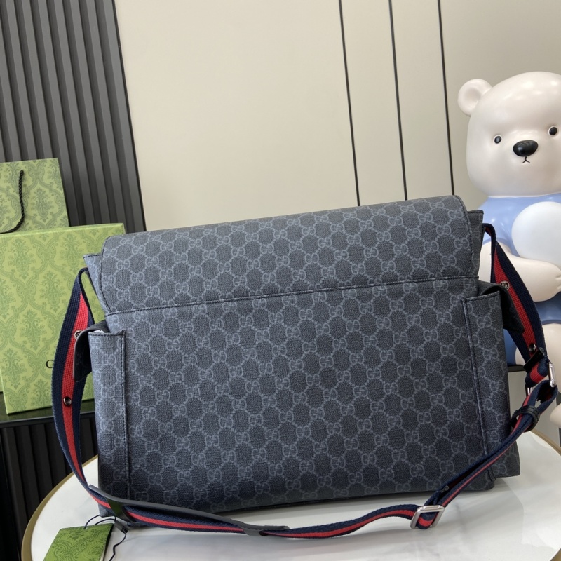 Портфель Gucci с монограммой