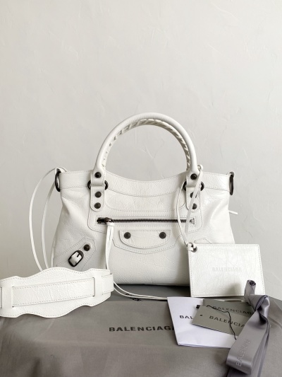 Сумка Balenciaga City First