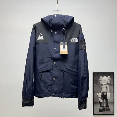 Ветровка The North Face 1986 с капюшоном