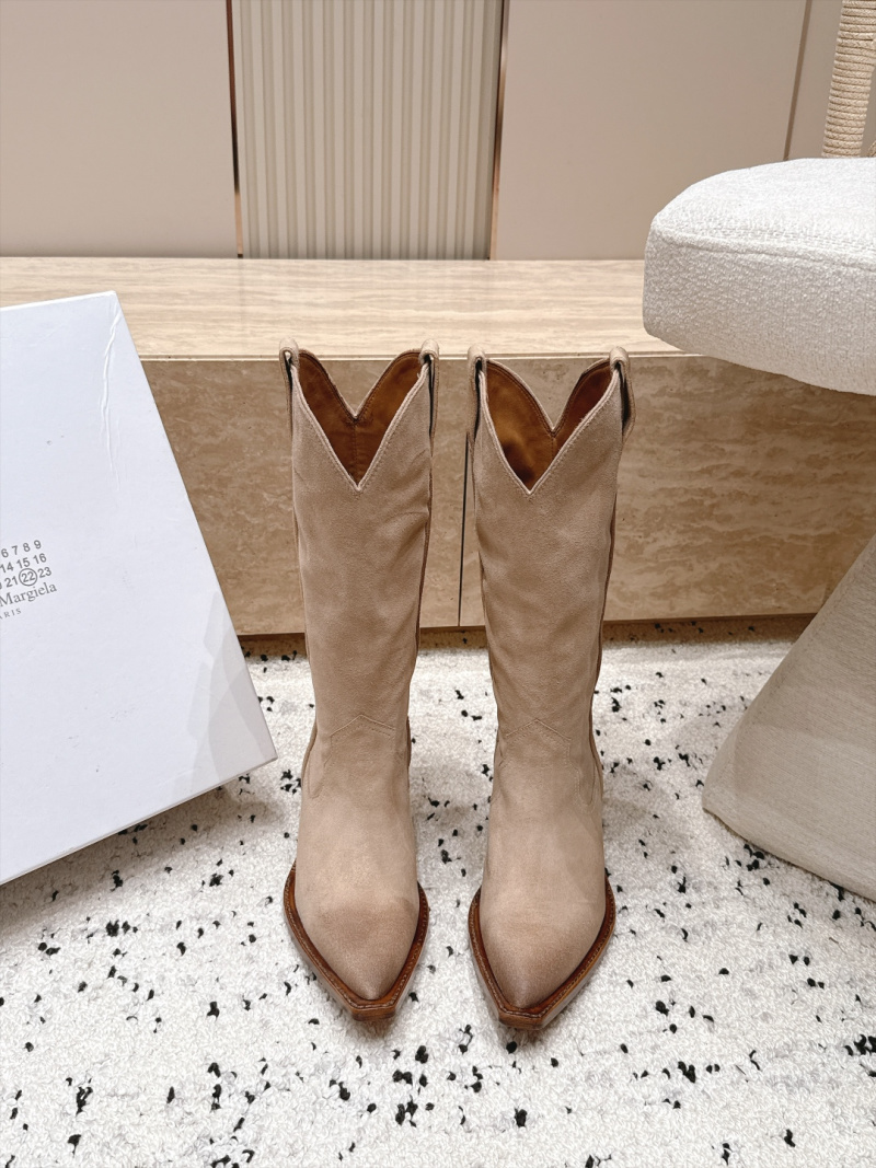 Женские сапоги Maison Margiela с острым носком и танкеткой бежевого цвета