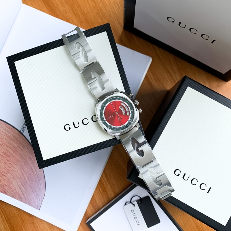 Часы Gucci