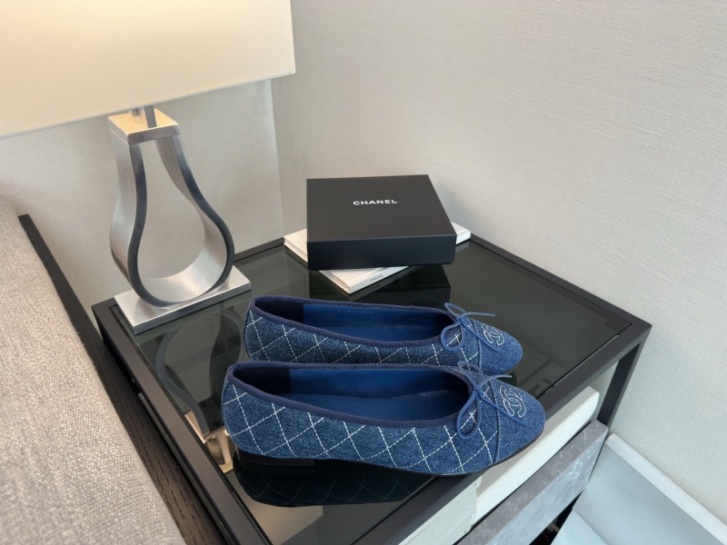 Балетки Chanel из джинсовой ткани