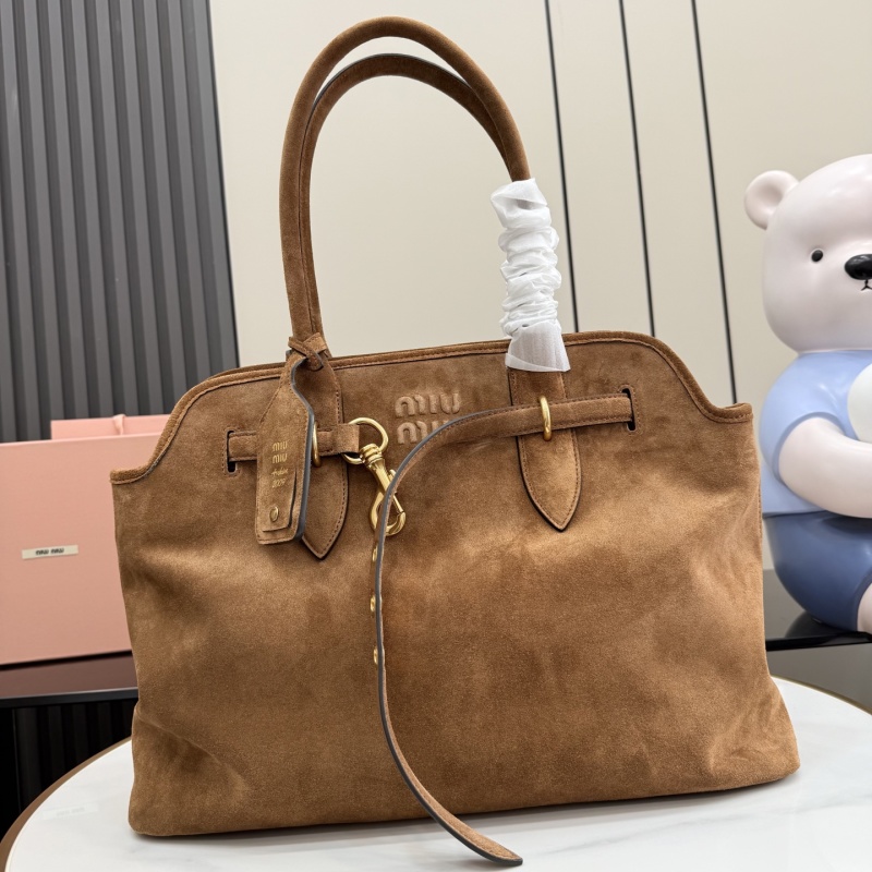 Сумка Miu Miu из замши коричневого цвета