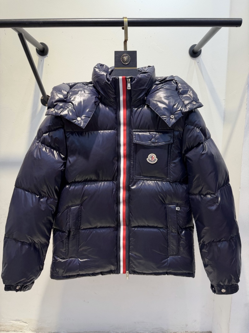 Пуховик Moncler