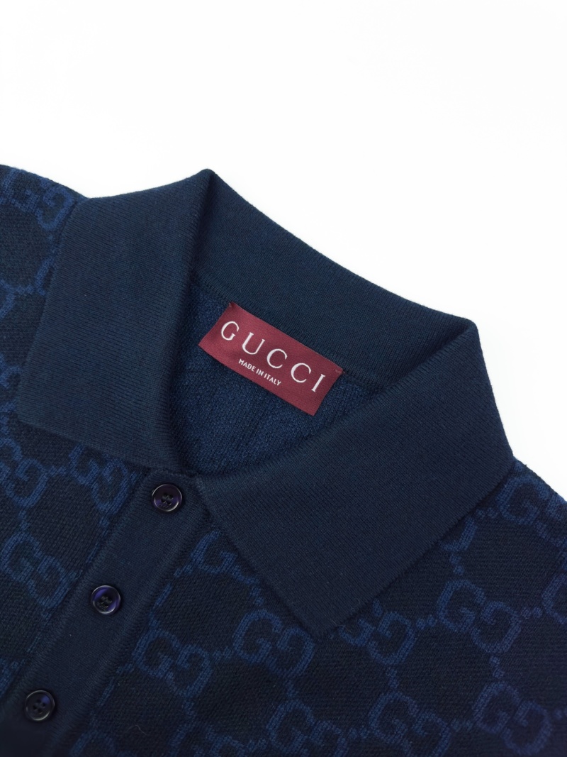Поло Gucci с тиснёным узором