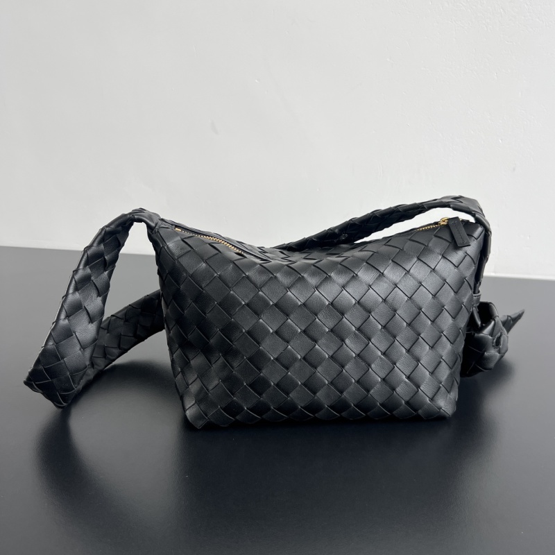 Сумка Bottega Veneta Easy Hobo из плетеной кожи