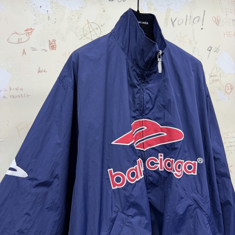 Мужская спортивная ветровка свободного кроя с вышитым логотипом Balenciaga