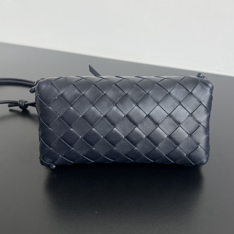 Мини-сумка с плетением Intrecciato Bottega Veneta