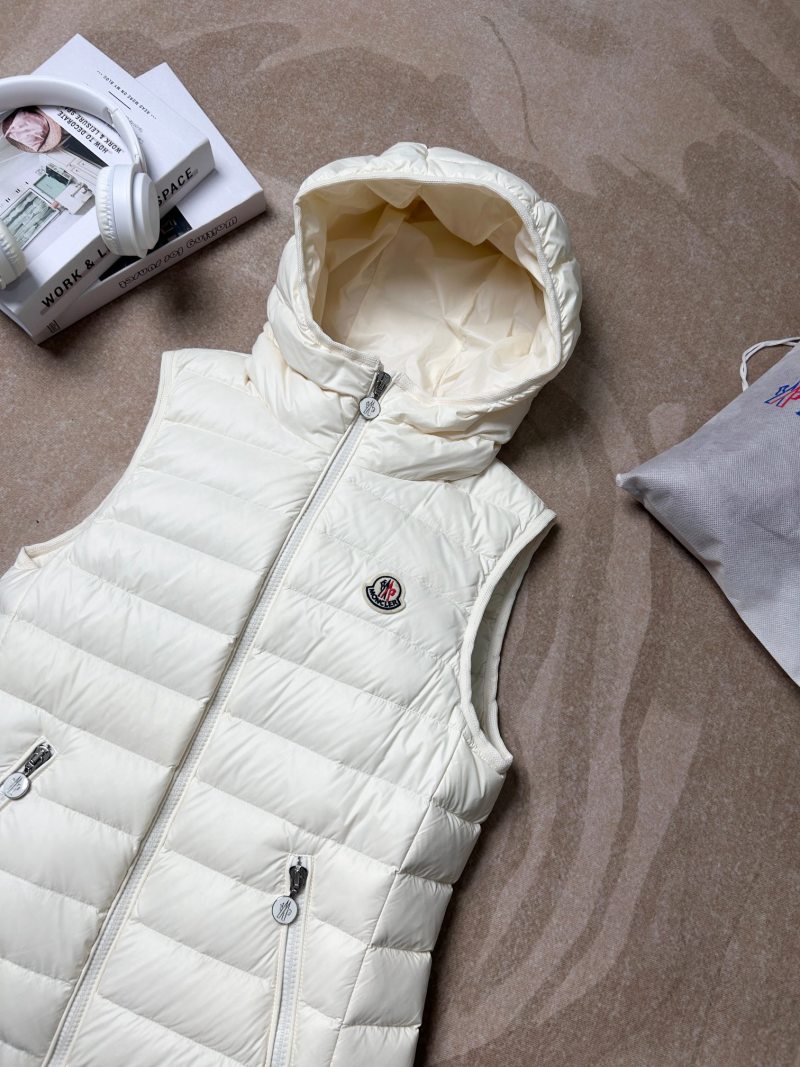 Жилет Moncler
