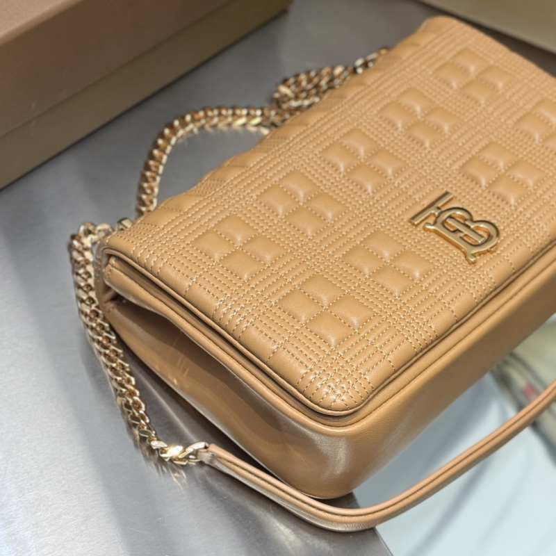 Сумка Burberry с тиснёным узором