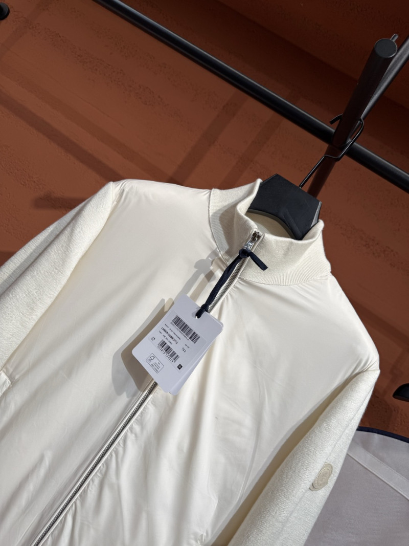 Пуховик Moncler