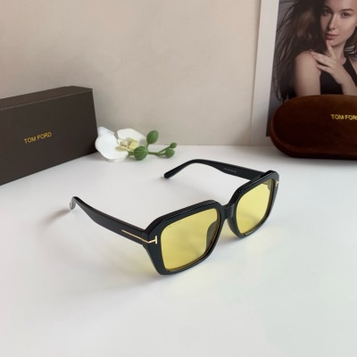 Tom Ford Черные солнцезащитные очки