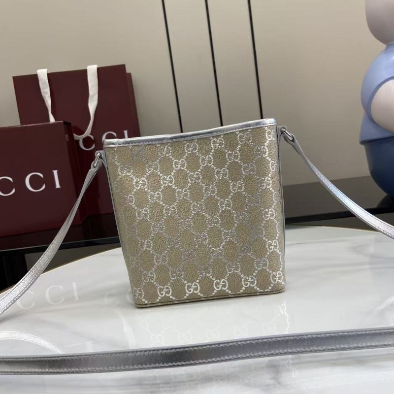 Сумка Gucci с принтом GG