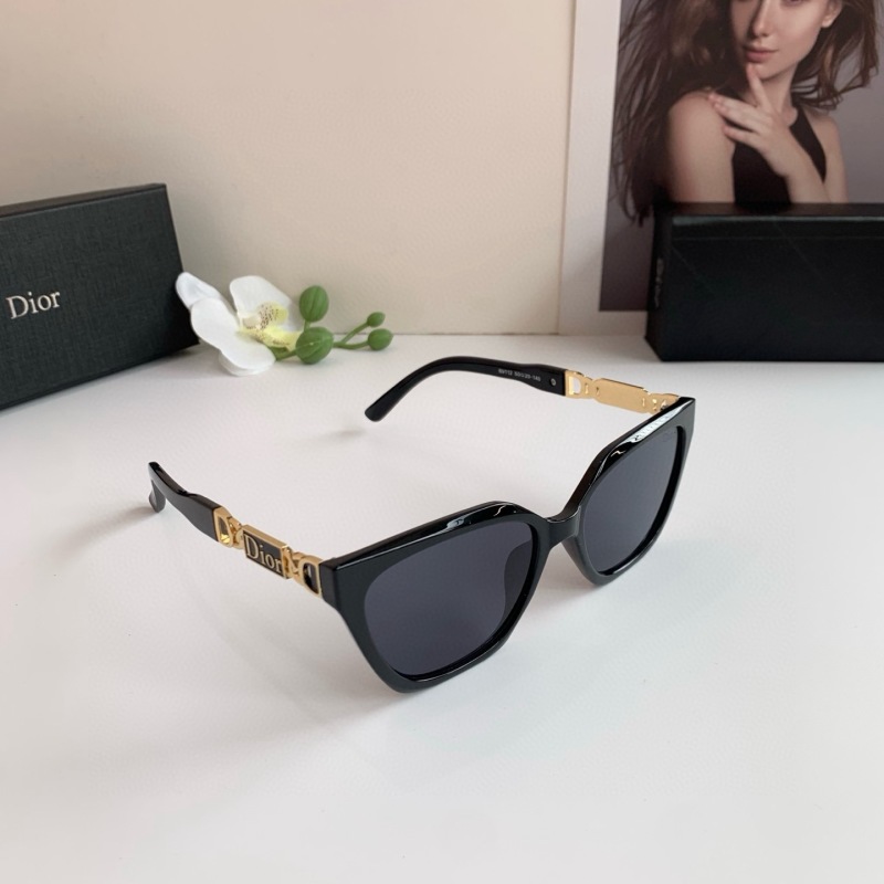 Солнцезащитные очки Dior