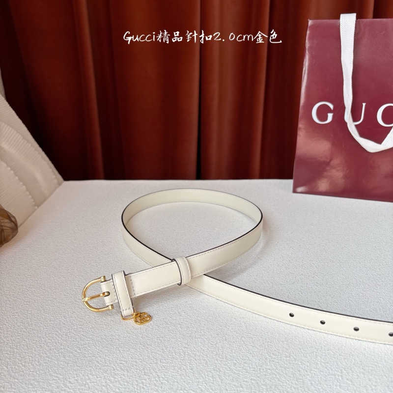 Белый кожаный ремень с пряжкой Gucci