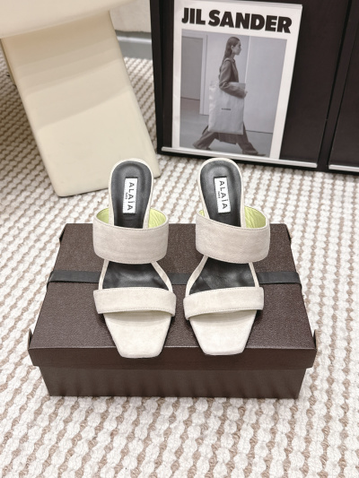 Женские сабо Alaïa на платформе, замша