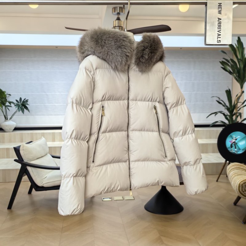 Пуховик Moncler