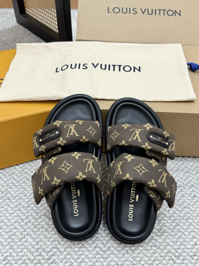Сандалии женские с широкими подушечными ремнями и массивной подошвой Louis Vuitton